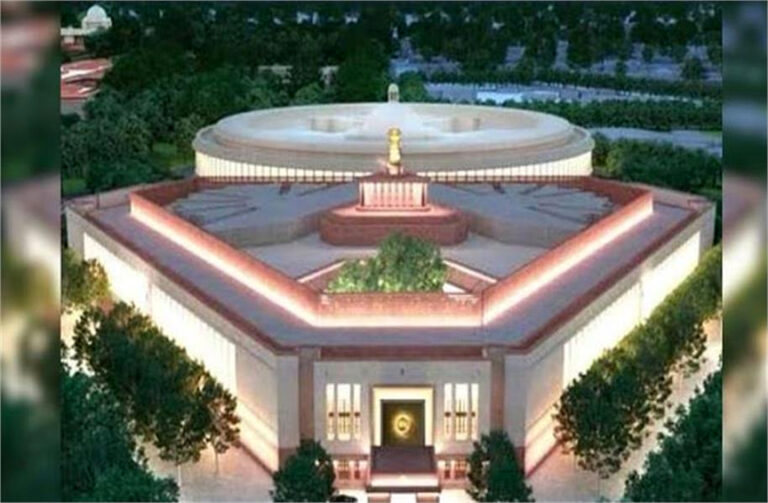 उपराष्ट्रपति को नहीं मिलती सैलरी, बावजूद इसके हर महीने कैसे कमाते हैं लाखों रुपए?