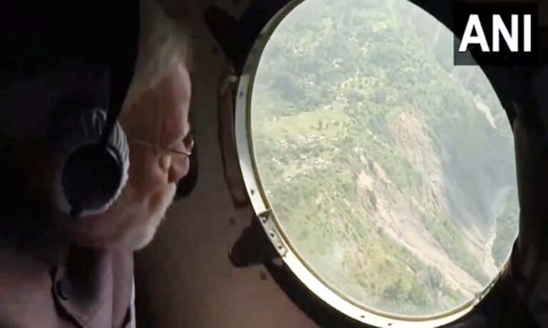 आपदा से हिमाचल काे हुए नुक्सान का जायजा लेने पहुंचे नरेंद्र मोदी, हवाई सर्वेक्षण के बाद कर सकते हैं बड़ा ऐलान!