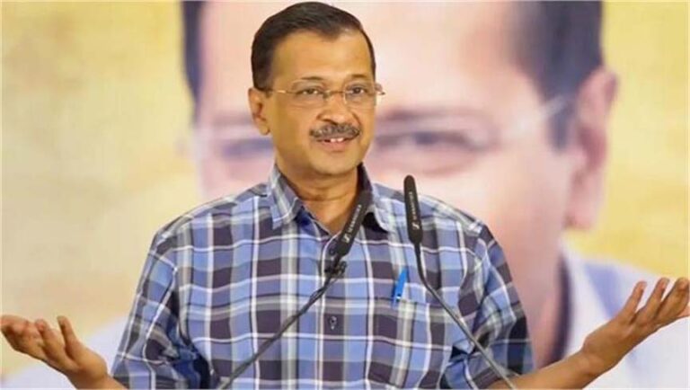 पीएम मोदी के स्वदेशी मंत्र पर केजरीवाल का पलटवार, कहा- क्या आप विदेशी जहाजों और वस्तुओं का उपयोग बंद करेंगे