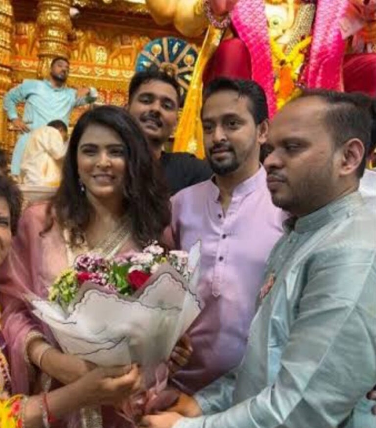 मधुरिमा तुली ने किया गणपति का भावनात्मक विसर्जन