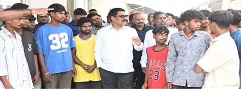 विशाखापत्तनम में बंधक बनाकर रखे गए बोकारो के 13 श्रमिकों को कराया गया मुक्त, सभी की हुई घर वापसी