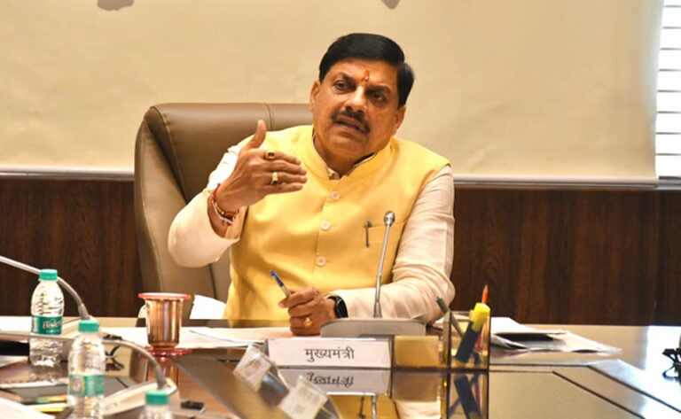 सीएम दिल्ली में उद्योगपतियों के साथ करेंगे वन-टू-वन मीटिंग, टेक्सटाइल सेक्टर पर होगा फोकस