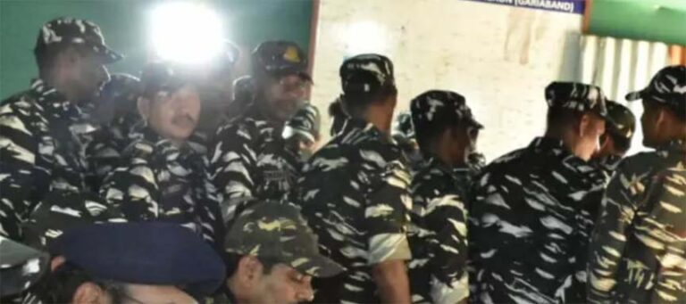 सुकमा में CRPF जवानों ने मनाया टीम इंडिया की जीत का जश्न