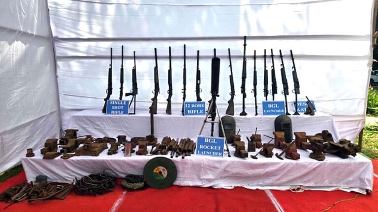 नक्सलियों की ऑर्डिनेंस फैक्ट्री ध्वस्त, भारी मात्रा में हथियार बरामद, माओवादी नेटवर्क को गहरा झटका