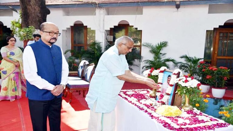 छत्तीसगढ़ के दौरे पर उपराष्ट्रपति: भारत रत्न भूपेन हजारिका को दी श्रद्धांजलि, कई कार्यक्रमों में होंगे शामिल