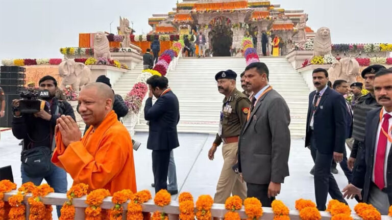 राम मंदिर के शिखर पर ध्वजारोहण ‘एक नए युग की शुरुआत’ है: योगी आदित्यनाथ