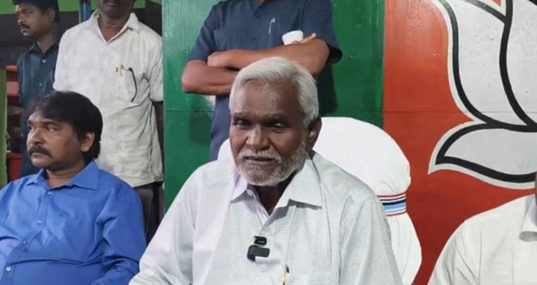 ’25 साल बाद भी आदिवासी समाज को नहीं मिला पूरा हक’, चंपई सोरेन बोले- 30 हजार एकड़ जमीन छिनी