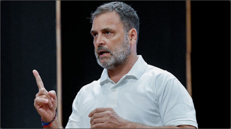 संविधान पर होने वाले वार पर सबसे पहले खड़ा रहूंगा: राहुल गांधी