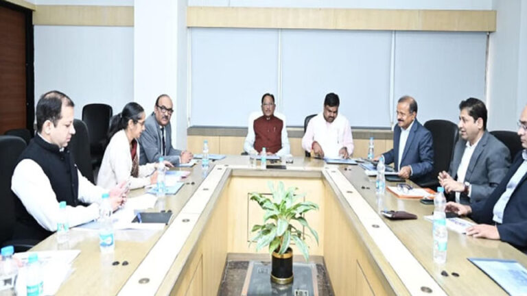 अंजोर विजन 2047: मुख्यमंत्री विष्णुदेव साय ने कहा- बच्चों के सुनहरे भविष्य की असली जिम्मेदारी शिक्षा विभाग पर