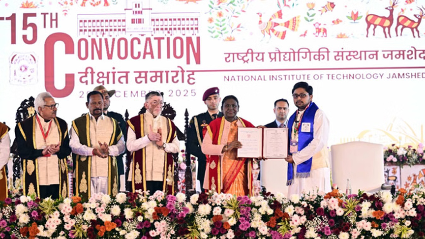 ‘2047 तक विकसित भारत के लिए शोध-नवाचार जरूरी’, NIT जमशेदपुर के दीक्षांत समारोह में बोलीं राष्ट्रपति