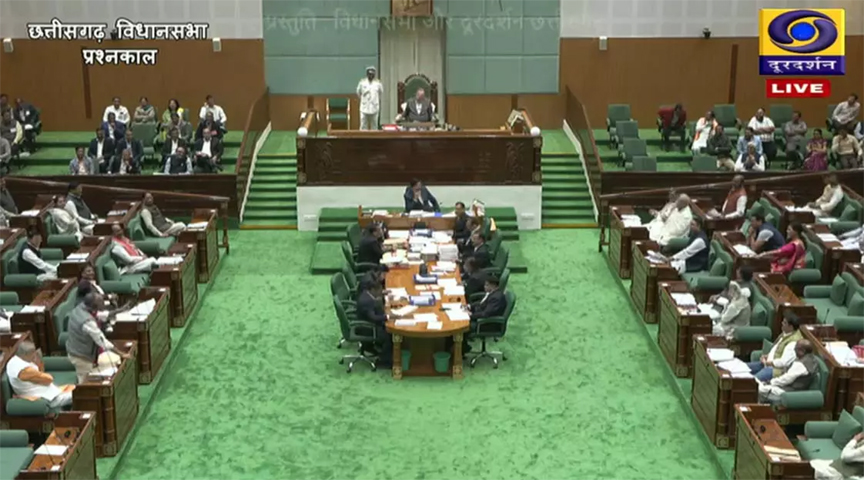 मंत्री लक्ष्मी राजवाड़े ने स्कूलों में स्थापित मशीनों की जांच कराने की घोषणा की