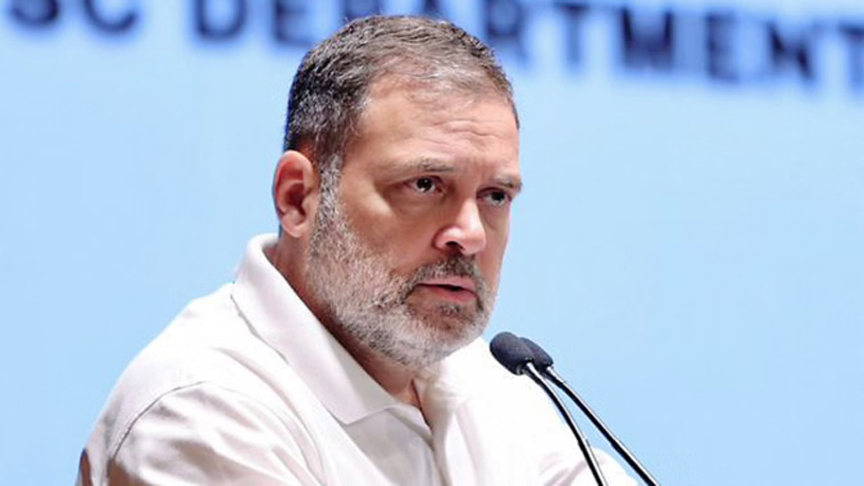 ‘जनता को भ्रमित कर रहा चुनाव आयोग’, शुरुआती रुझानों पर राहुल गांधी ने साधा निशाना