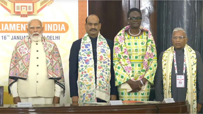 42 देशों के संसदीय पदाधिकारियों के सम्मेलन में बोले पीएम- हमारे लोकतंत्र की बुनियाद ठोस