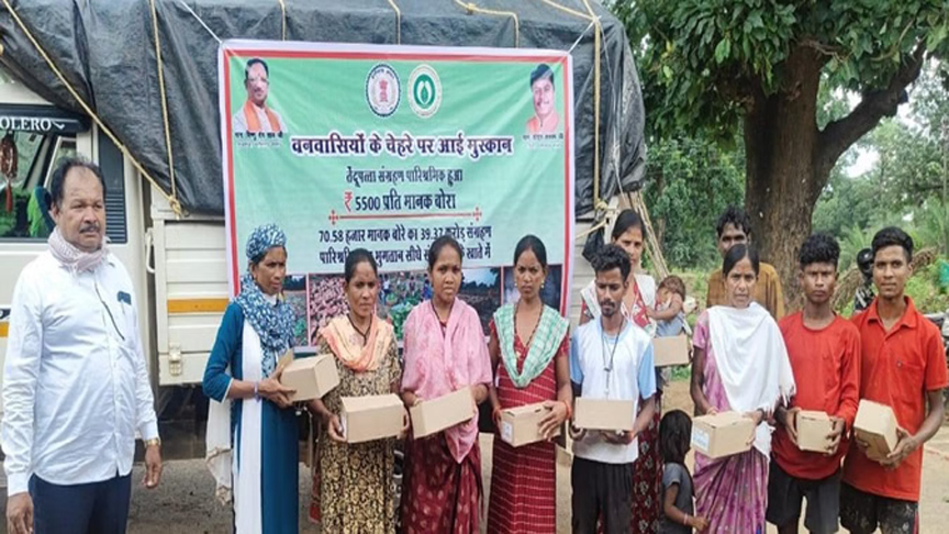 चरणपादुका योजना से वनांचल में खुशी, 12.40 लाख तेंदूपत्ता संग्राहक परिवारों को मिला सीधा लाभ