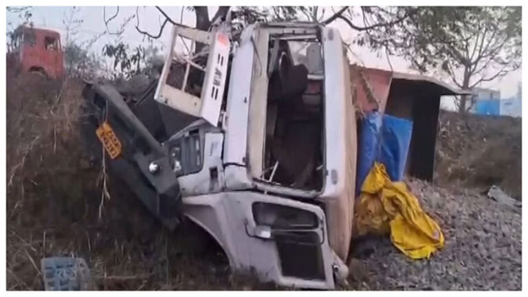 ओडिशा में बड़ा हादसा, ट्रेलर और पुलिस वाहन की टक्कर में पांच पुलिसकर्मियों की मौत