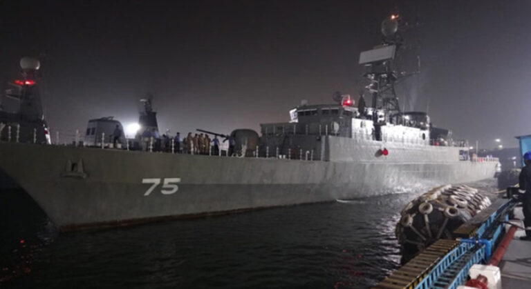युद्धपोत पर हमले से पहले ईरान के एक और जहाज को मिली थी भारत में डॉकिंग की इजाजत, बड़ा दावा