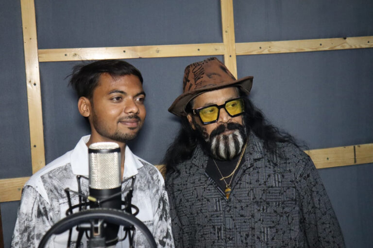 आशु सहगल की नई पहचान बनेगा ‘अरे झुमका बाली रे’