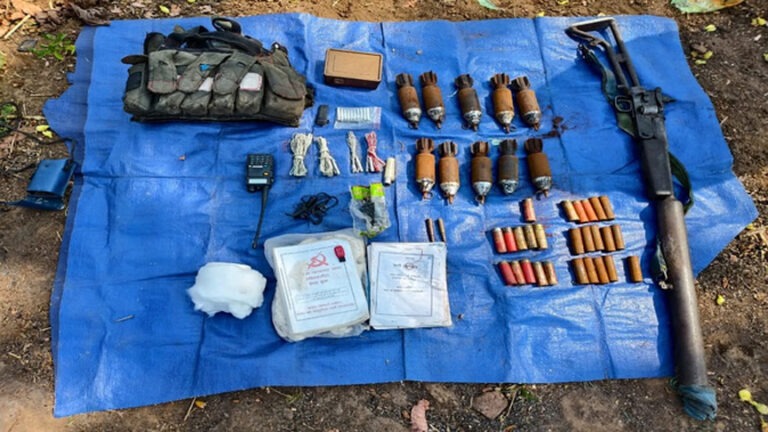 मैनपुर के जंगल में माओवादी डम्प का खुलासा, 46 लाख से अधिक नकद, हथियार व इलेक्ट्रॉनिक सामान बरामद