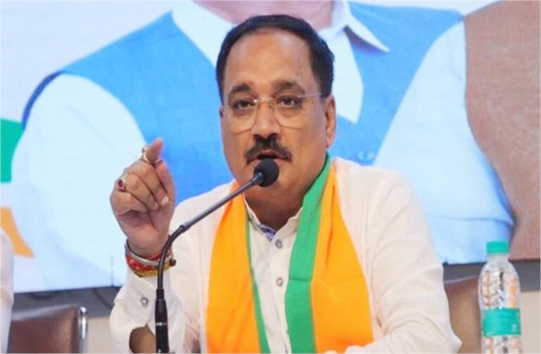 ‘नकली आंसू बहाए, दिल्लीवासियों को भ्रमित करने की कोशिश…’, BJP अध्यक्ष वीरेंद्र सचदेवा का केजरीवाल पर तीखा हमला