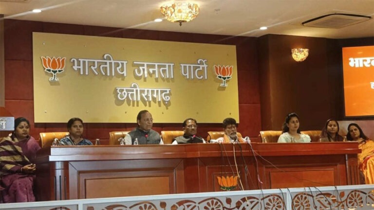 नारी शक्ति वंदन अधिनियम के पारित नहीं होने पर बिफरी भाजपा, कहा- कांग्रेस ने किया बहुत बड़ा पाप, भुगतना पड़ेगा खामियाजा