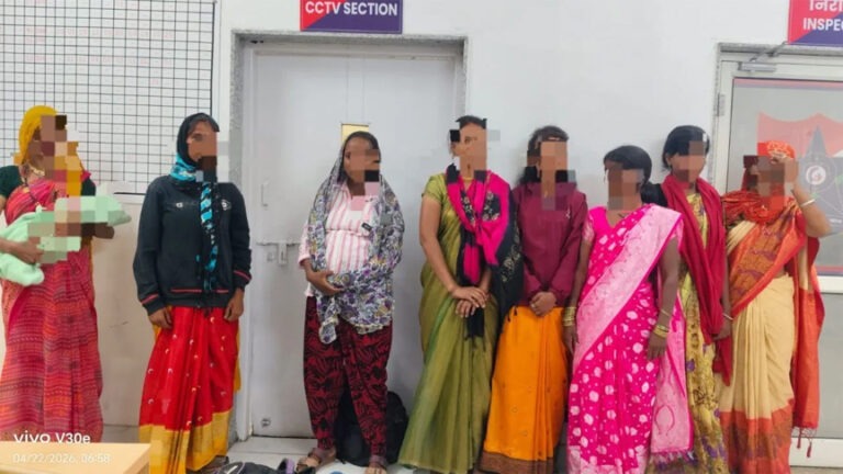 ट्रेन में डकैती की साजिश, नौ महिलाएं गिरफ्तार; RPF की सतर्कता से नाकाम हुई वारदात