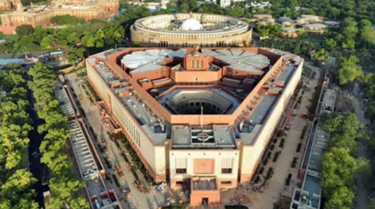 आधी आबादी को पूरा हक: 2029 से ही लागू होगा महिला आरक्षण, 816 सीटों वाली नई लोकसभा में बैठेंगी 273 महिला सांसद