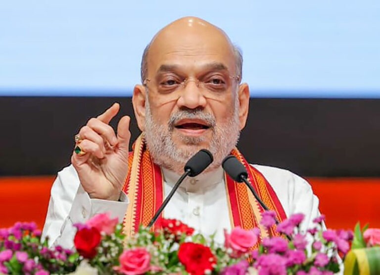 ‘दीदी अपने गुंडों को गैरेज में बंद रखें’, अमित शाह ने दी चुनाव में गड़बड़ी न करने की चेतावनी
