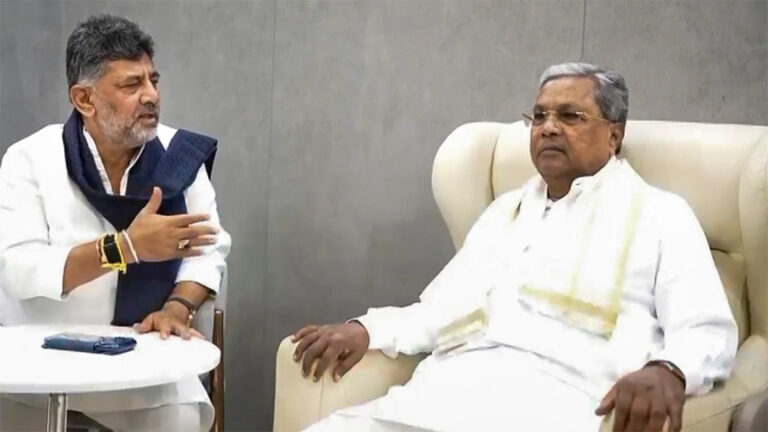 राज्यपाल ने मंजूर किया सिद्धारमैया का इस्तीफा, शिवकुमार की आज दिल्ली में शीर्ष नेतृत्व के साथ बैठक