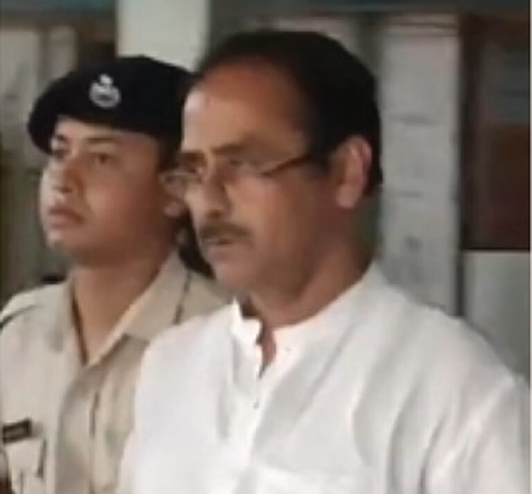 बंगाल में तृणमूल नेताओं पर शिकंजा: पुलिस की ताबड़तोड़ कार्रवाई, धोखाधड़ी और हथियार के मामलों में गिरफ्तारियां