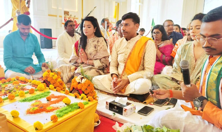 हरिद्वार में स्थापित हुआ विश्व का विशाल पारद शिवलिंग पारा