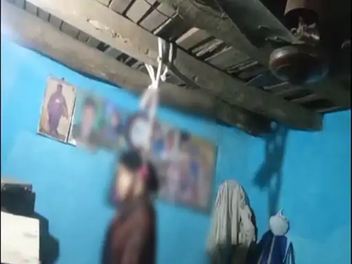जांजगीर-चांपा में घर में फंदे पर लटकी मिली महिला