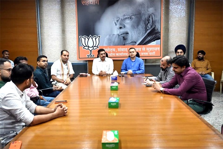 भाजपा सोशल मीडिया के नवनियुक्त राष्ट्रीय संयोजक दीपक म्हस्के ने विधिवत पदभार संभाला