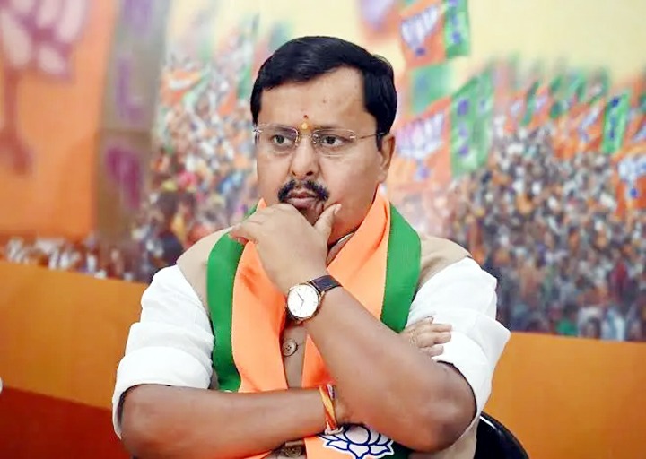भाजपा ने बिहार जिताने वाले तावड़े को यूपी प्रभारी बनाया