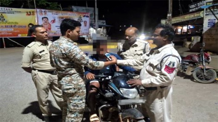 कवर्धा में देर रात पुलिस का महाअभियान