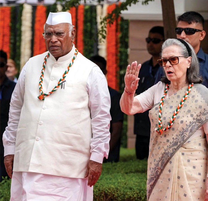 वंदे मातरम पर सियासी घमासान: भाजपा ने कांग्रेस के फैसले को नकारा