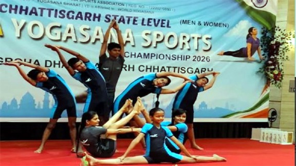 हौसले को सलाम! पैरा योगासन में श्रवण बाधित तीन बेटियों ने जीते पदक