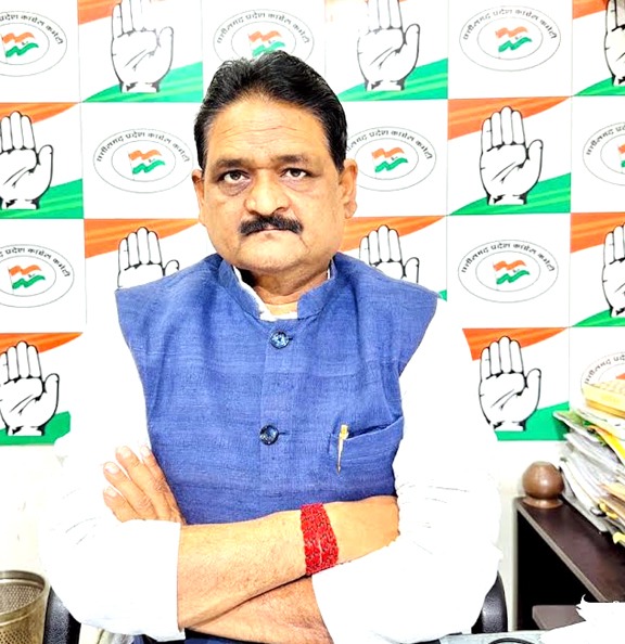 अफीम के साथ-साथ अब गांजा भी प्रदेश में फल-फूल रहा हैं, गृहमंत्री और मुख्यमंत्री नैतिक जिम्मेदारी लें