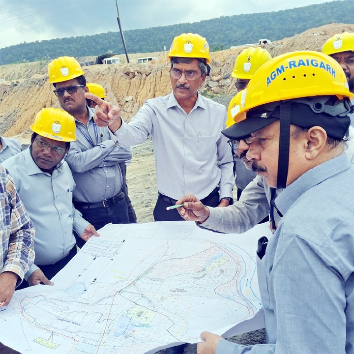 खनन कार्यों में तेजी, उत्पादन एवं उत्पादकता में निरंतर सुधार करें अधिकारी- नृपेंद्र नाथ