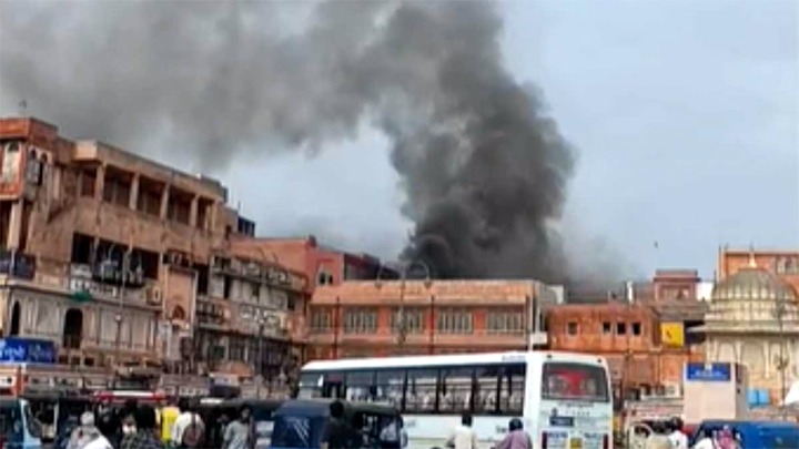 जयपुर की बड़ी चौपड़ में भीषण आग