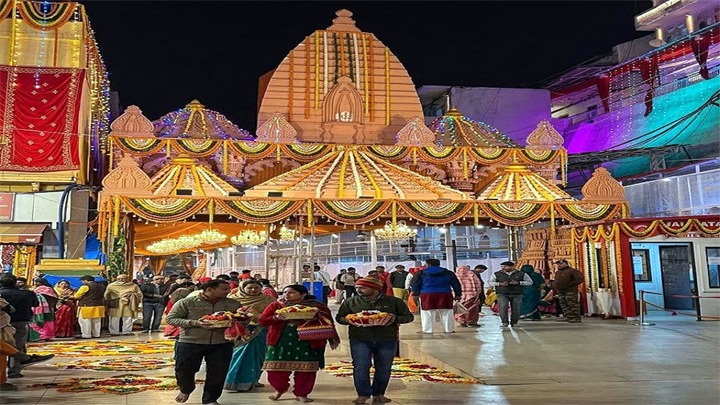 नवरात्र महोत्सव को लेकर कटड़ा तैयार