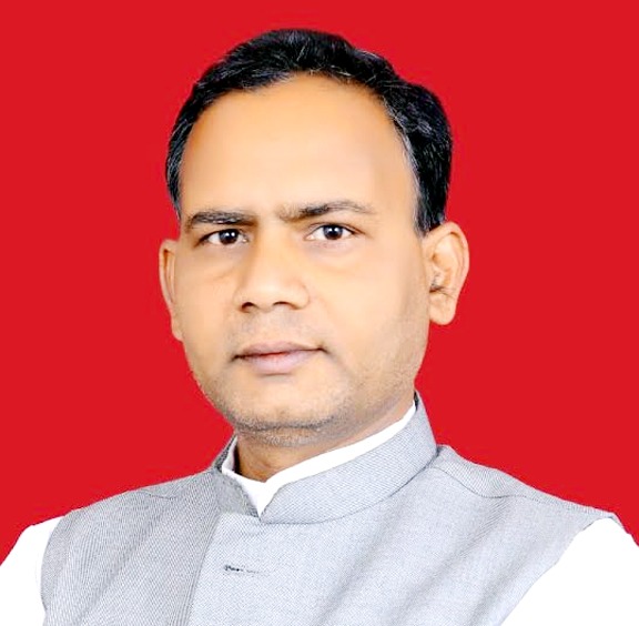 भू-माफिया के निजी आयोजन में भाजपा के नेता, मंत्री, विधायक सहित पूरी सरकार बनी पोस्टर बॉय – कांग्रेस