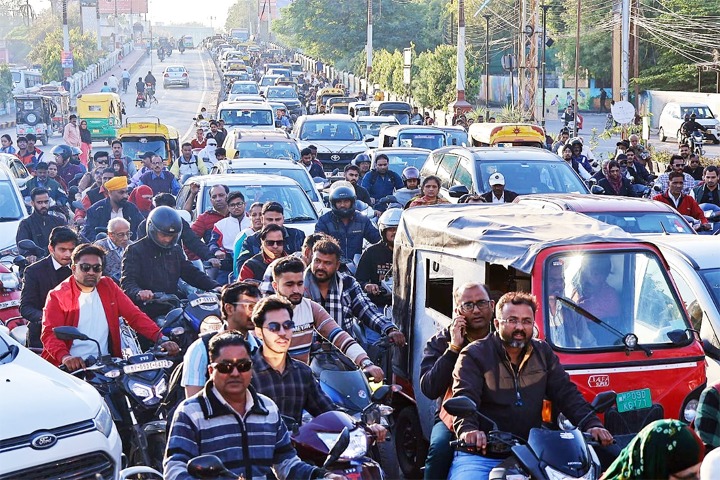 ड्राइविंग लाइसेंस के लिए कैमरे से होगी निगरानी